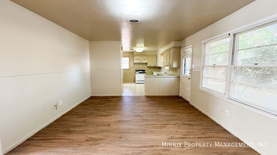 Building Photo - 3034 57th St