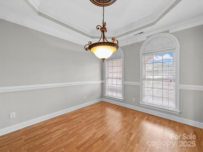 Building Photo - Gorgeous 3 Bed/2 Bath Home for Rent
