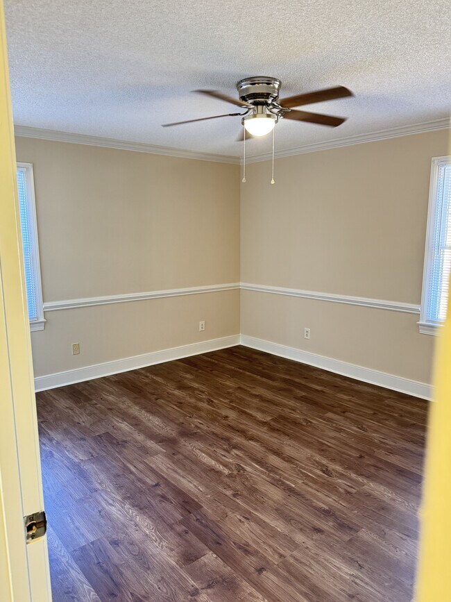 Building Photo - 3564 Mills Rd