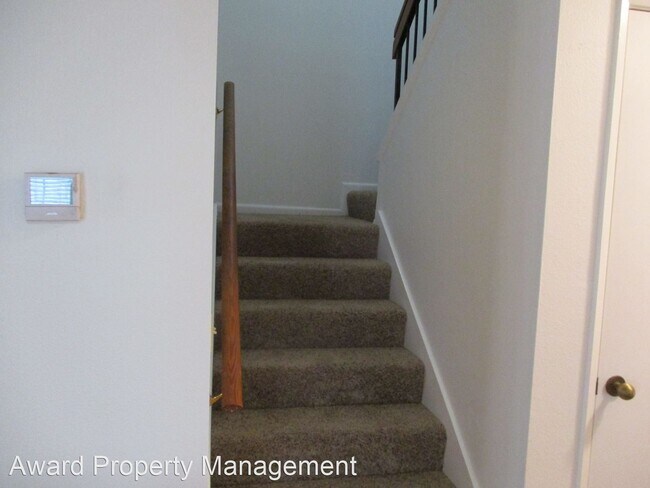 Building Photo - 4 br, 3 bath House - 1235 Manzana Way