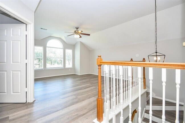 Building Photo - 5523 Poundstone Ct