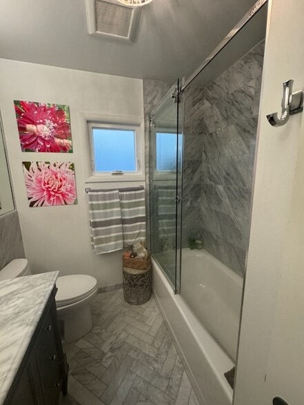 Building Photo - 507 31st St