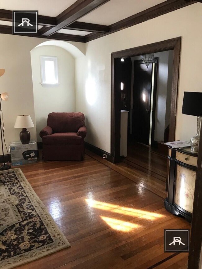 Building Photo - 5 bedroom in Brighton MA 02135