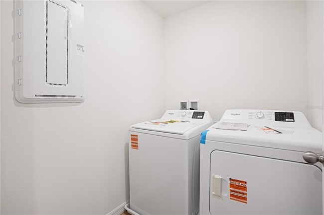 Building Photo - 564 Preston Cv Dr