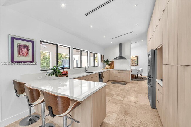 Building Photo - 6466 SW 84th St