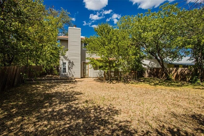 Building Photo - 3611 Gable Dr