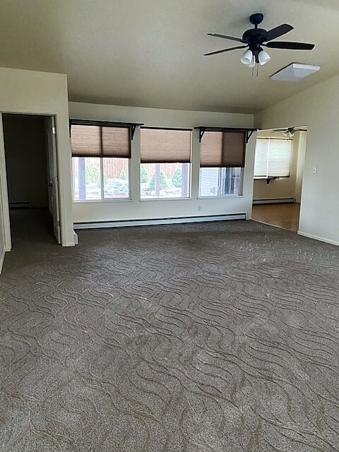 Large Living Room - 222 Narrow Leaf Dr