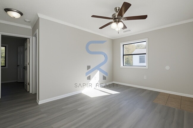 Building Photo - Move in before November 30th and choose your reward: a $250 Amazon Gift Card or a 55 Smart TV!