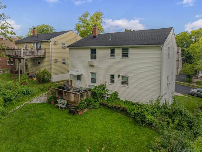 Building Photo - 420 Kipp Ave