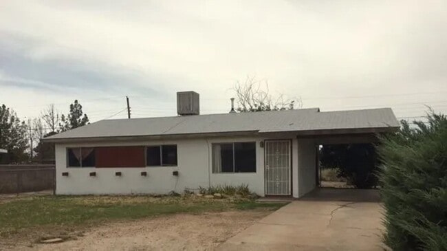 Primary Photo - Back on the market and ready to move in to.