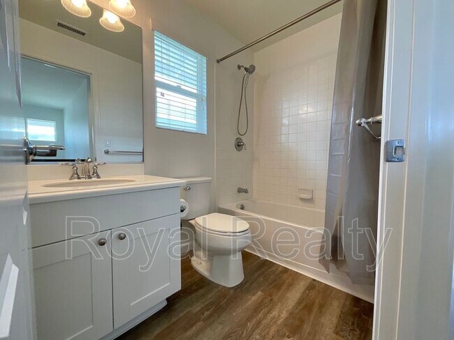 Building Photo - 91-1355 Kaileolea Drive