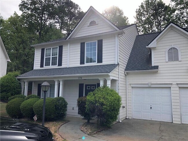 Building Photo - 370 Manor Glen Dr