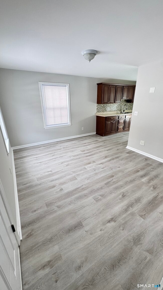 Building Photo - 26 Rock Creek Rd