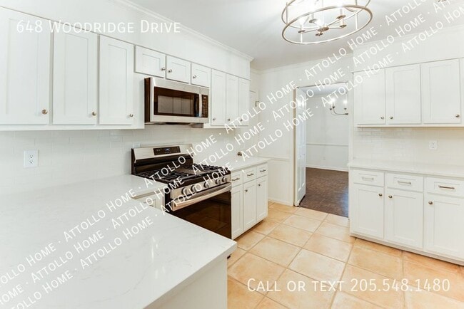 Building Photo - 648 Woodridge Dr