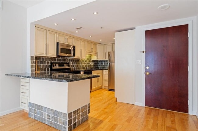 Building Photo - 199 14th St NE