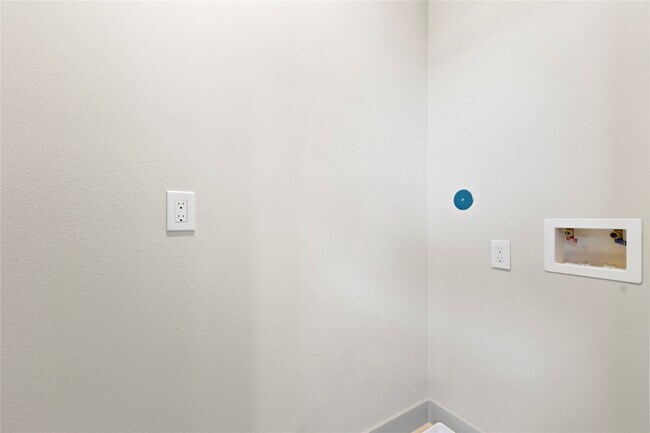 Building Photo - 5726 Rucio Ln