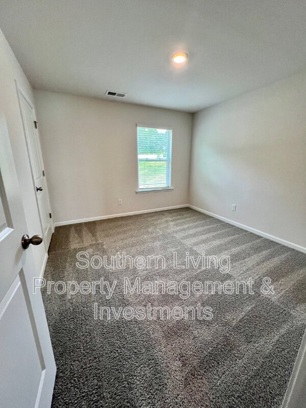 Building Photo - 3120 Winged Elm St