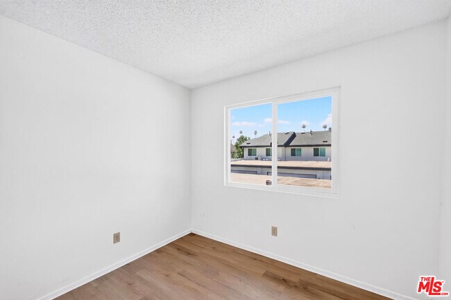 Building Photo - 19221 Sherman Way