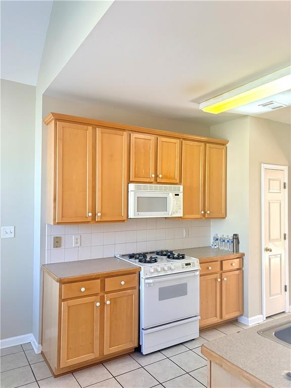 Building Photo - 2646 Silver Dust Dr