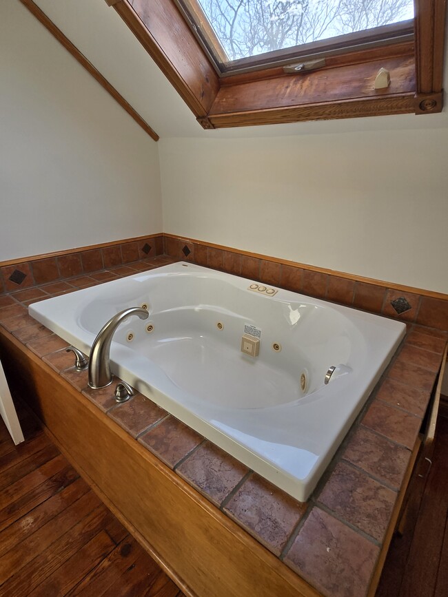 Building Photo - 4235 Trumbull