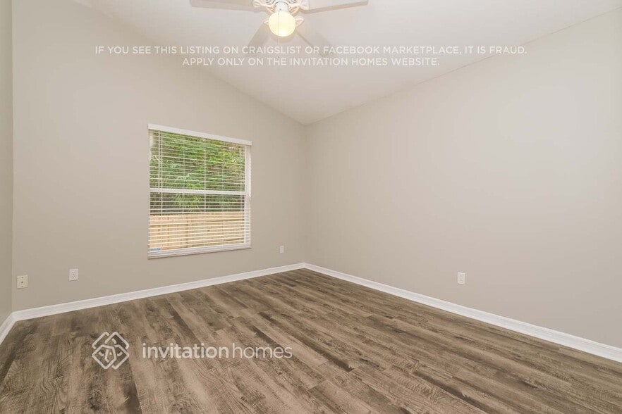 Building Photo - 479 Carriage House Ln