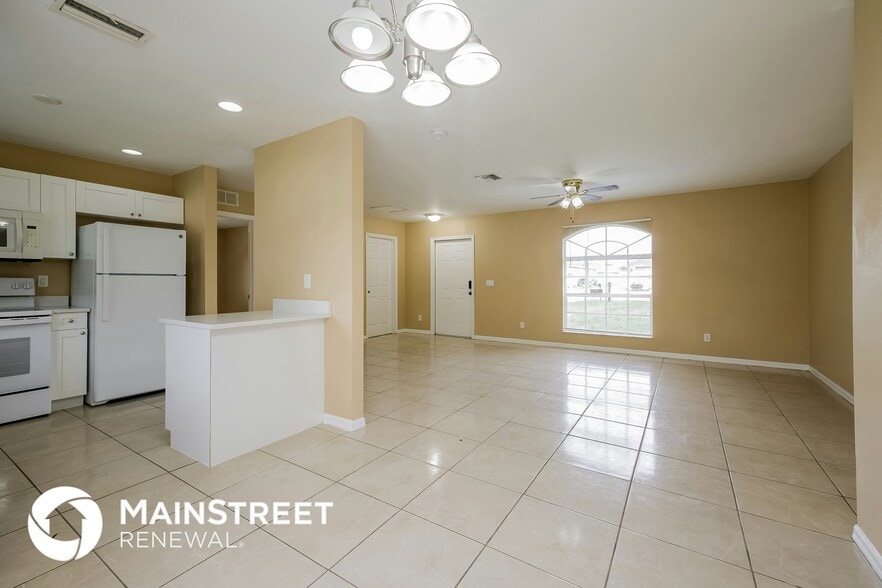 Building Photo - 1917 Kester Ave