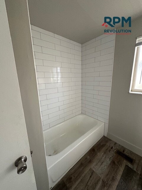 Building Photo - "Charming 2-Bed Retreat with Spacious Living in Washington Terrace!"