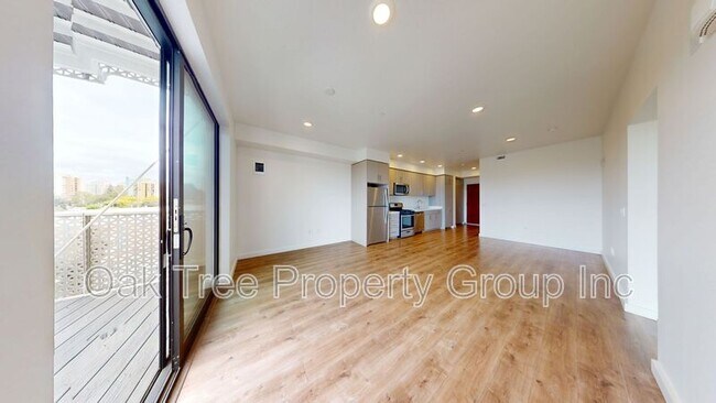 Building Photo - 532 Union St