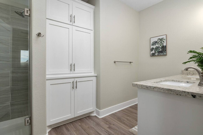 Building Photo - 947 Gulf Shores Dr