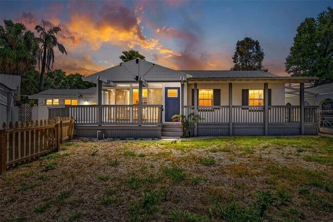 Building Photo - 3620 E Tampa Cir