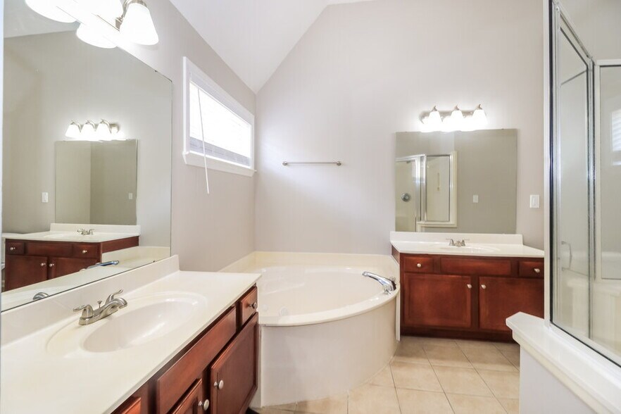 Building Photo - 2646 Breezy Ridge Trail