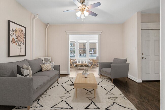 Primary Photo - 57 W 5th St