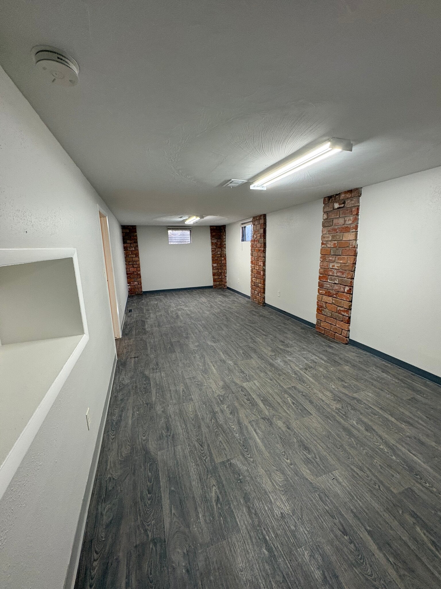 Downstairs common living area - 1312 Skyline Dr