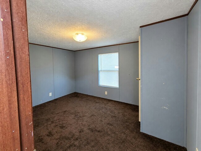 Building Photo - 102 Bakersby Ct