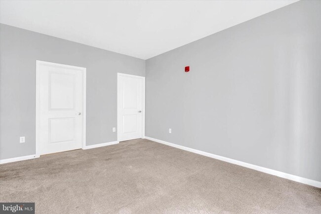 Building Photo - 7923 Eastern Ave NW