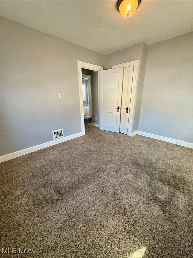 Building Photo - 16 N Richview Ave