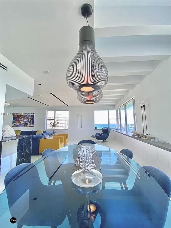Building Photo - 5255 Collins Ave