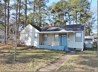 Building Photo - 124 Stadium St SW