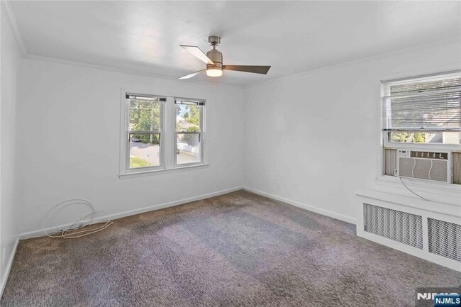 Building Photo - 106 Park Ave