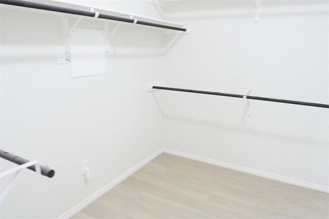 Building Photo - 3107 Andlor Hills Dr