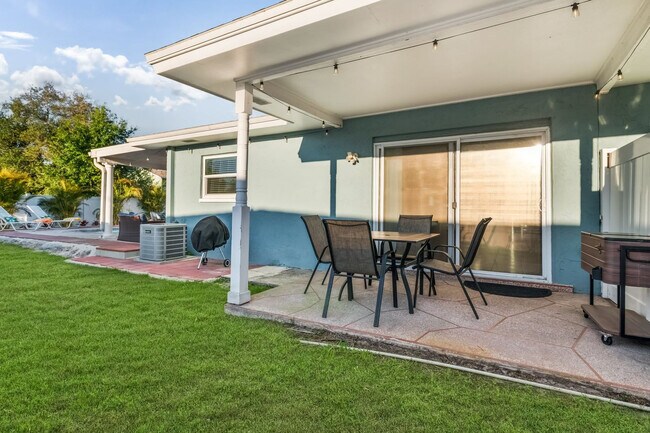 Building Photo - 2543 Sunny Breeze Ave