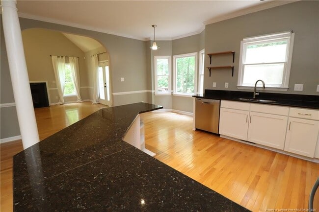 Building Photo - 109 Candy Apple Ct