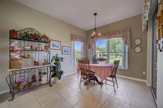 Building Photo - 2234 Fenton Ave