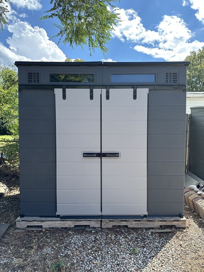 Building Photo - 1296 Buccaneer Dr