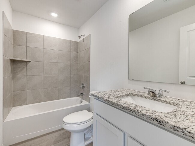 Building Photo - FREE AUGUST RENT + Brand New Home + Edmond...