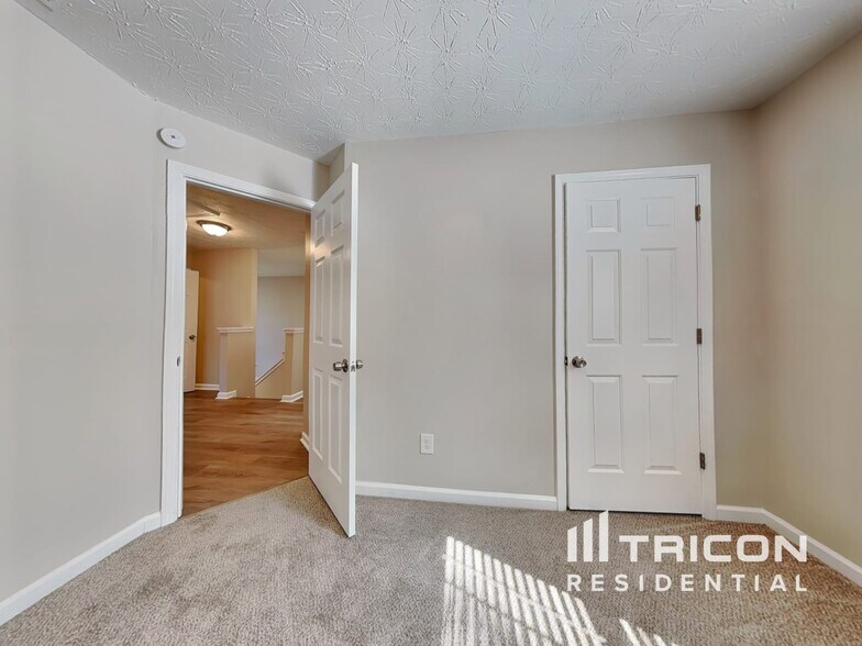 Building Photo - 364 Nunnally Dr