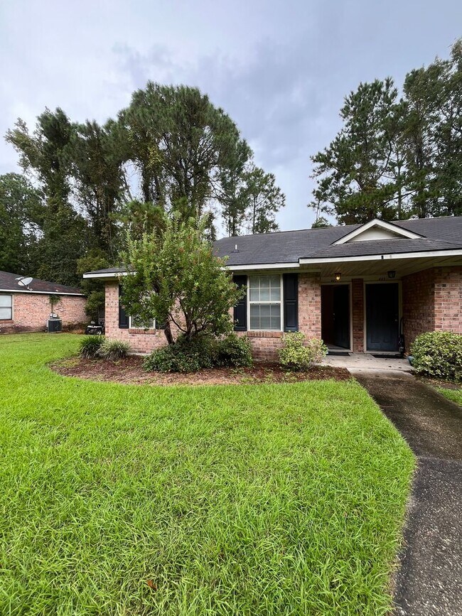 Primary Photo - 441 AdmiralsWalk Dr