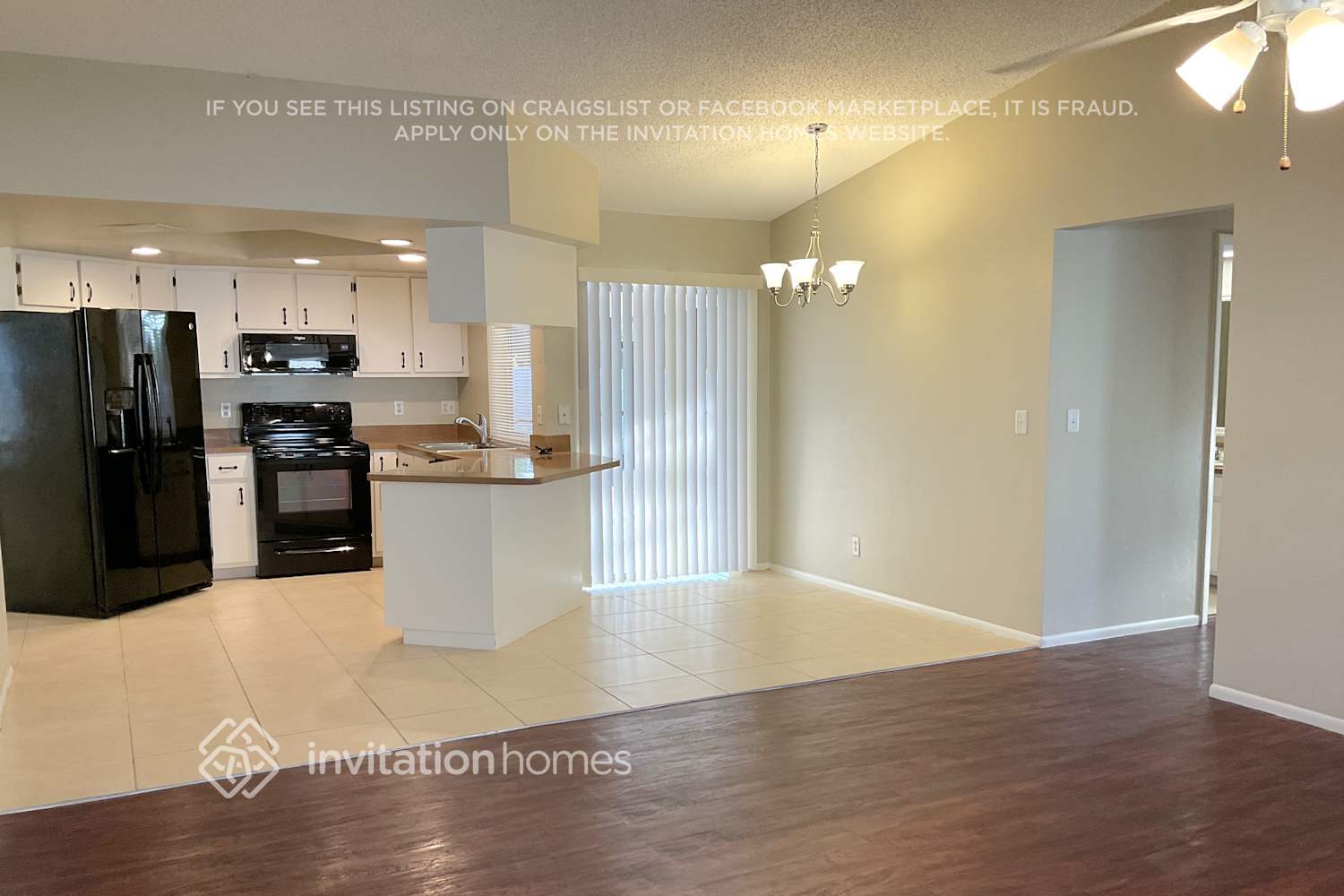 Building Photo - 17502 Brentwood Ct