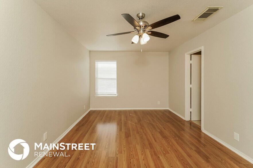 Building Photo - 7831 Hedrick Farm