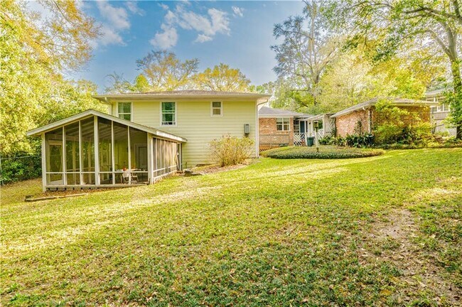 Building Photo - 324 Dalewood Dr